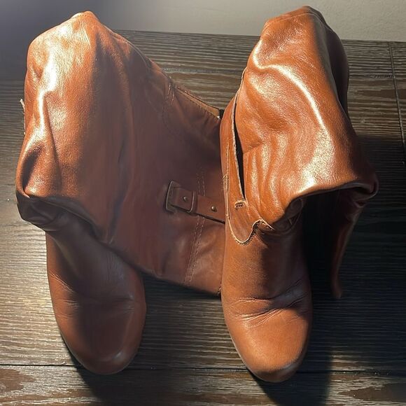 Women's Tan Leather Boots - Picture 2 of 6